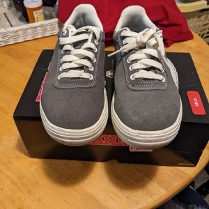 Women's Size 7.5 Brahma Composite Toe Shoes